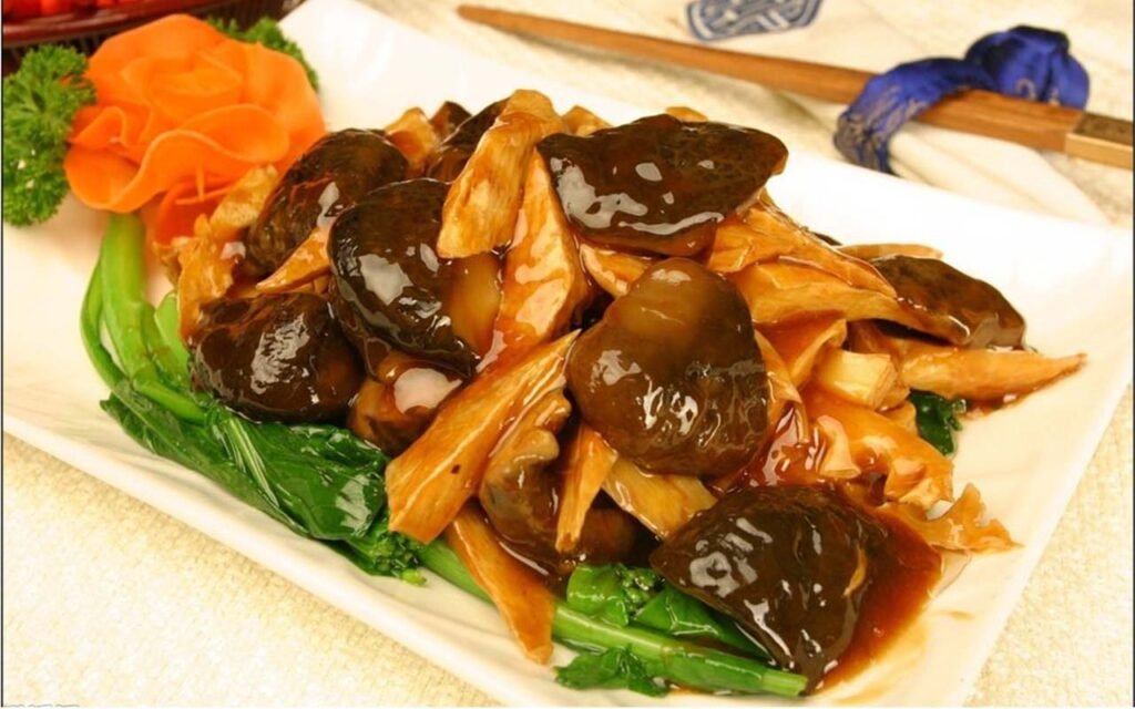 Burn for Mushrooms and Winter Bamboo Shoots Shandong Cuisine